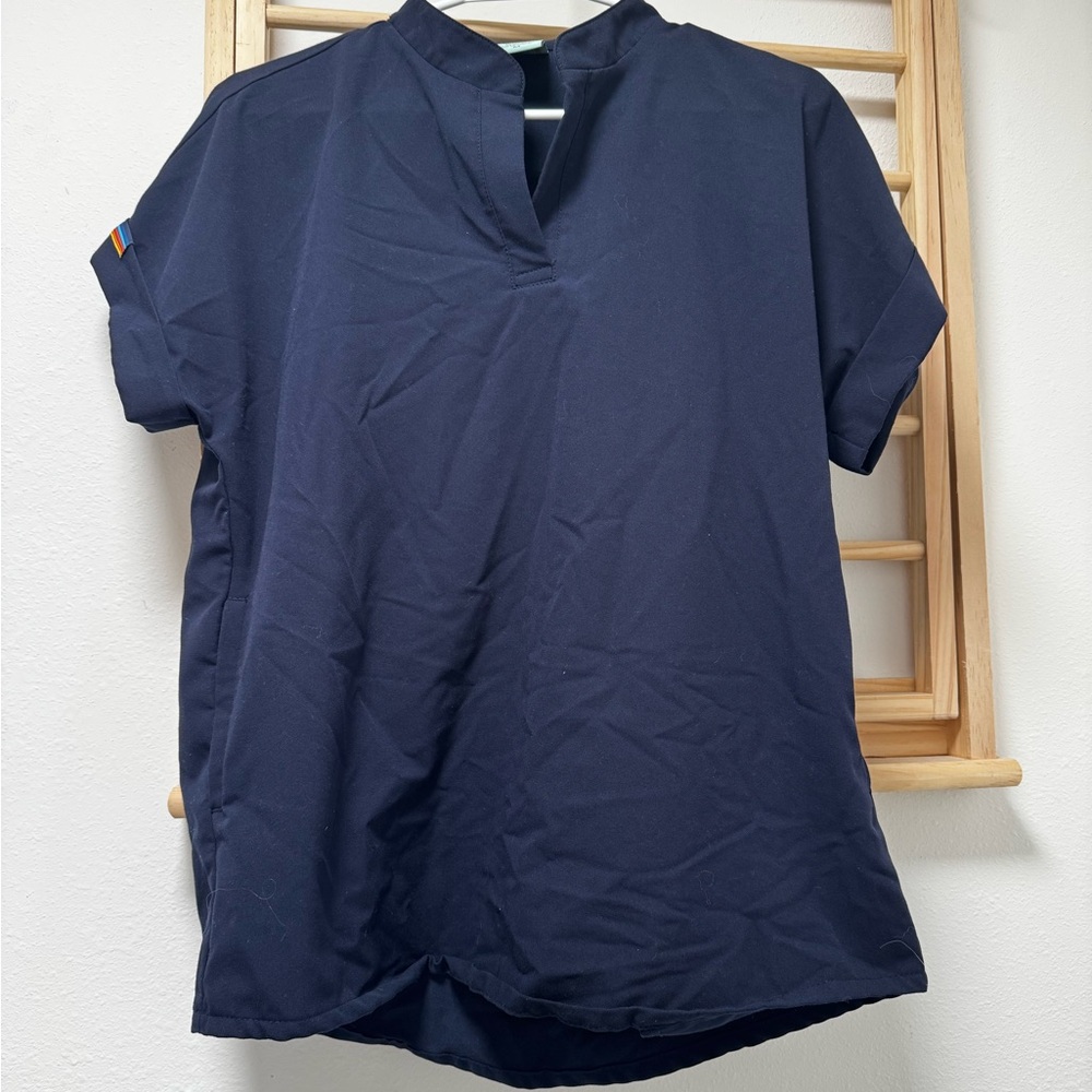 Garde Malade Navy top size Medium